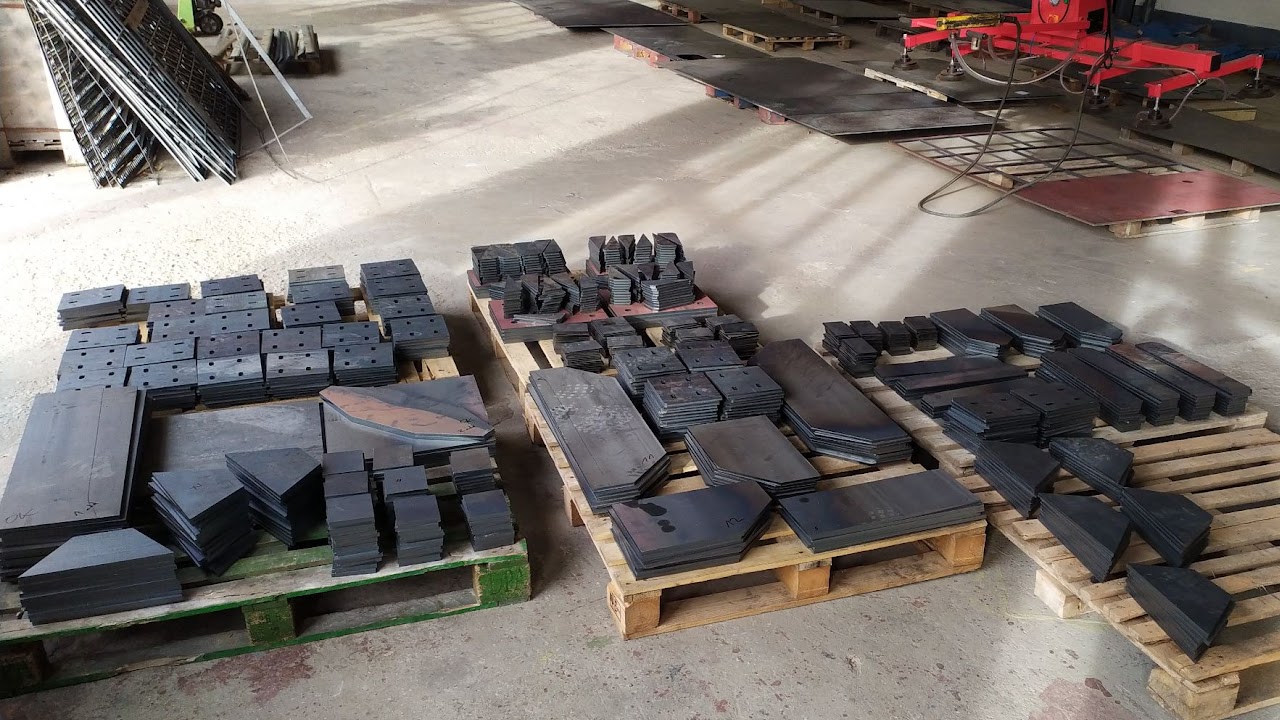 Custom parts for metal structures through laser cutting and press brake bending